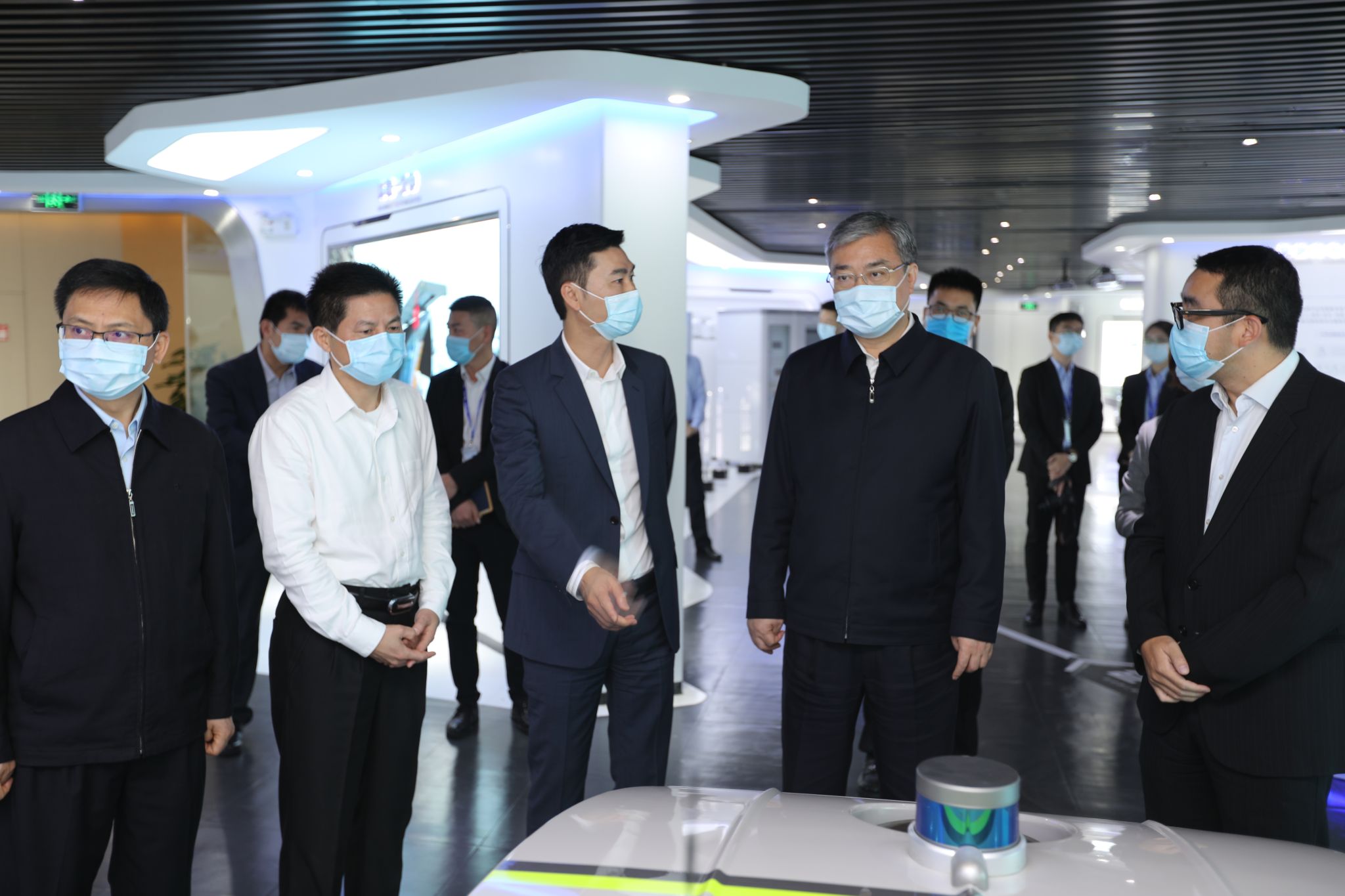 佛山市委書記魯毅調(diào)研盈峰環(huán)境，鼓勵企業(yè)再接再厲創(chuàng)新高